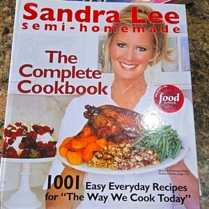 Sandra Lee Semi-Homemade Cookbook
